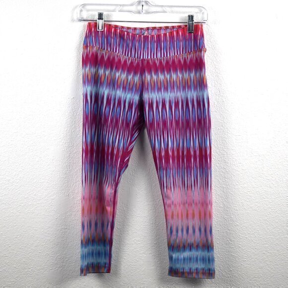 Prana Roxanna Capri legging Size Small Color Festival Pink Gently Used Condition - Picture 2 of 4